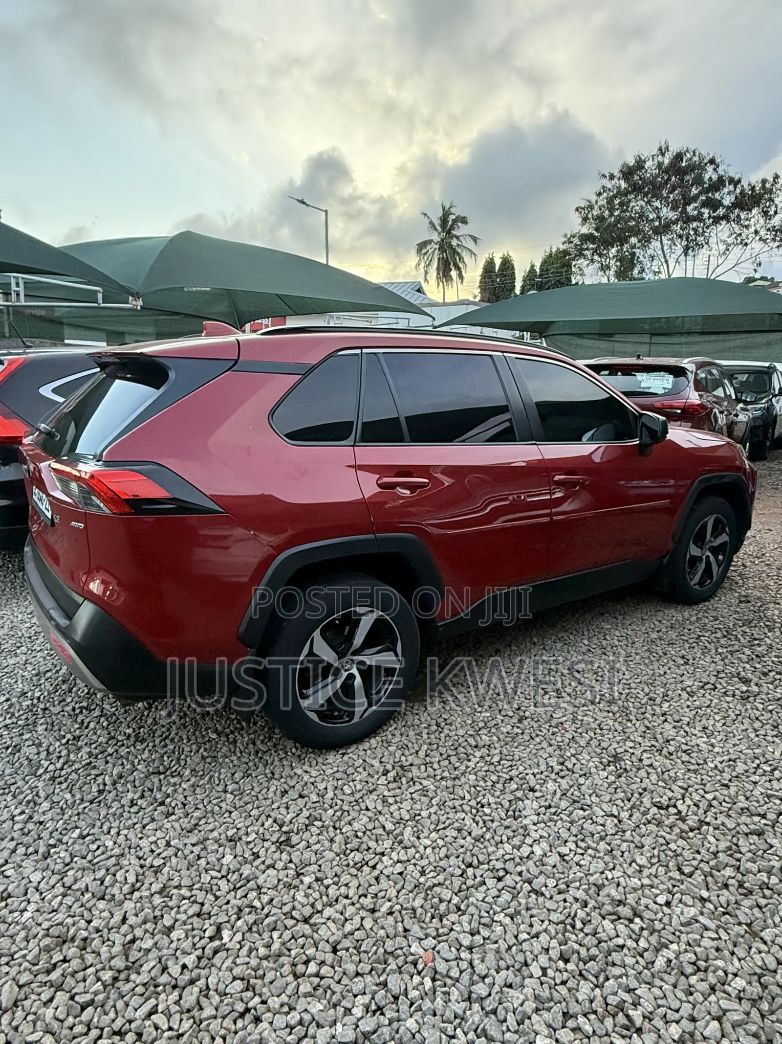 Toyota RAV4 LE AWD 2020 Red