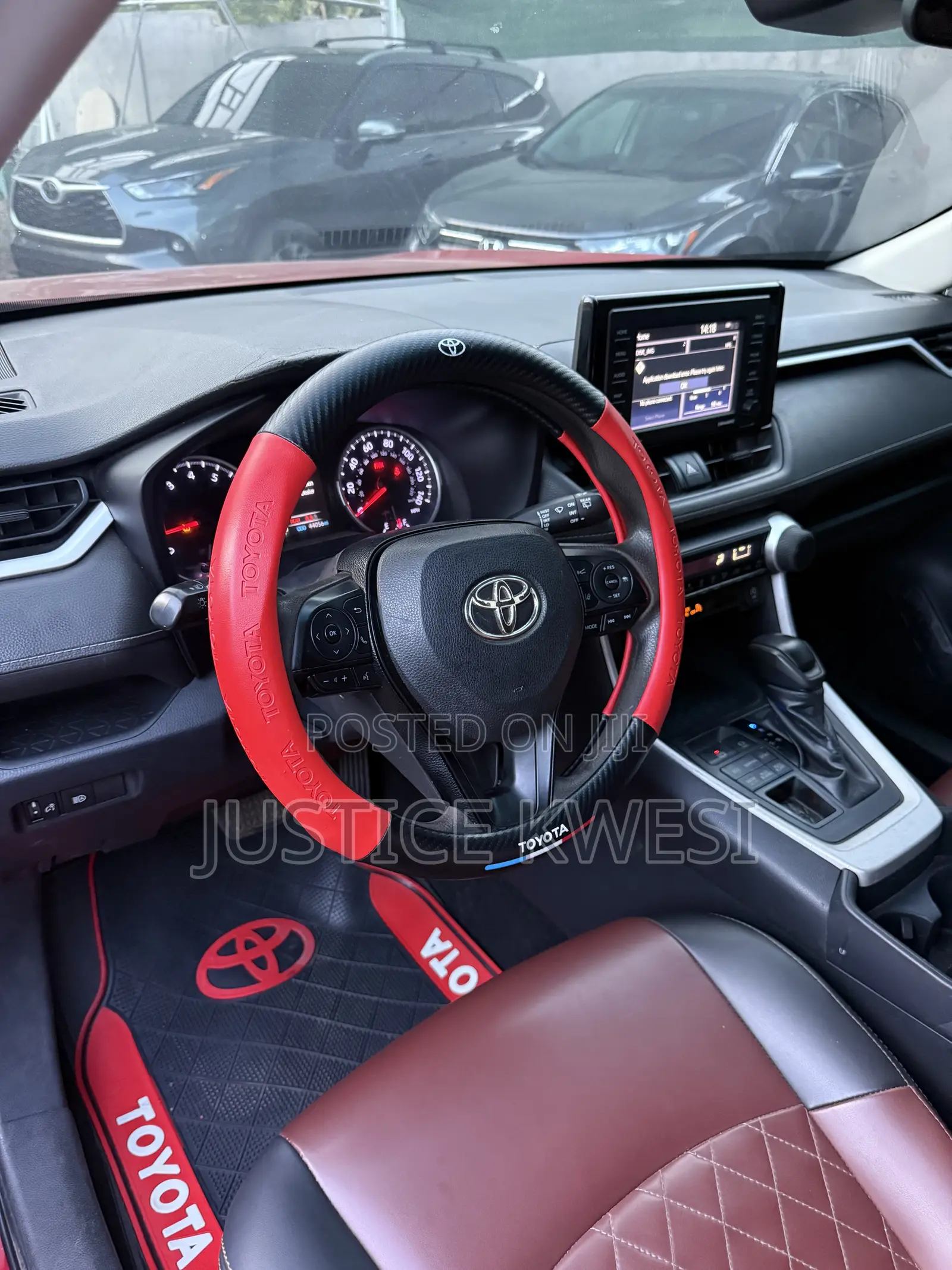 Toyota RAV4 LE AWD 2020 Red