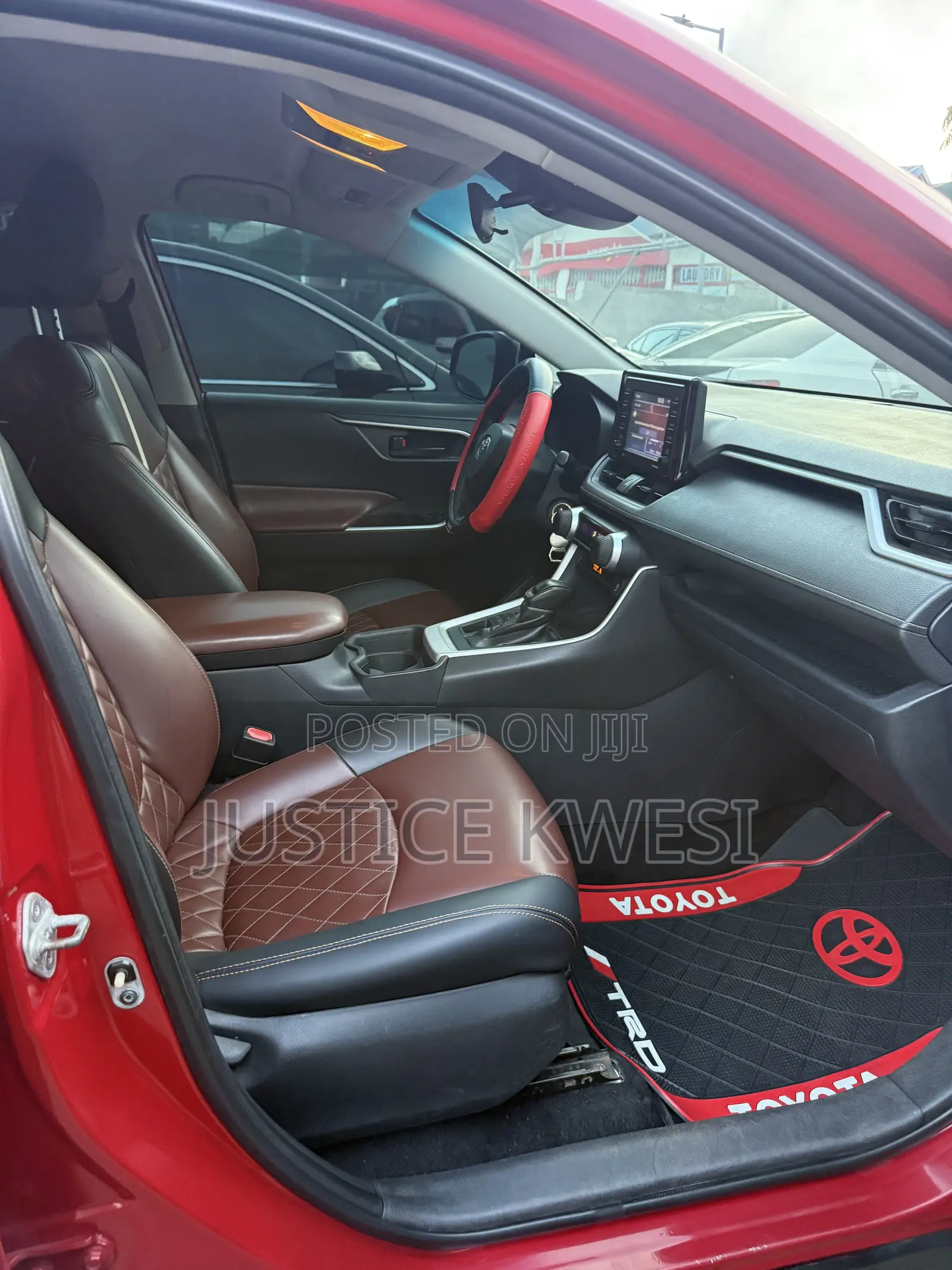 Toyota RAV4 LE AWD 2020 Red