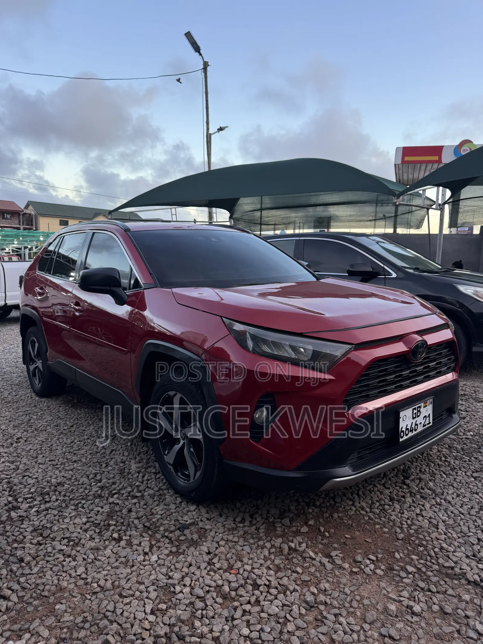 Toyota RAV4 LE AWD 2020 Red