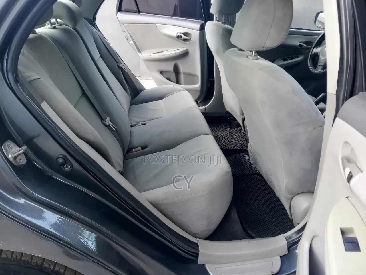 Toyota Corolla LE 4dr Sedan (1.8L 4cyl 4A) 2010 Black