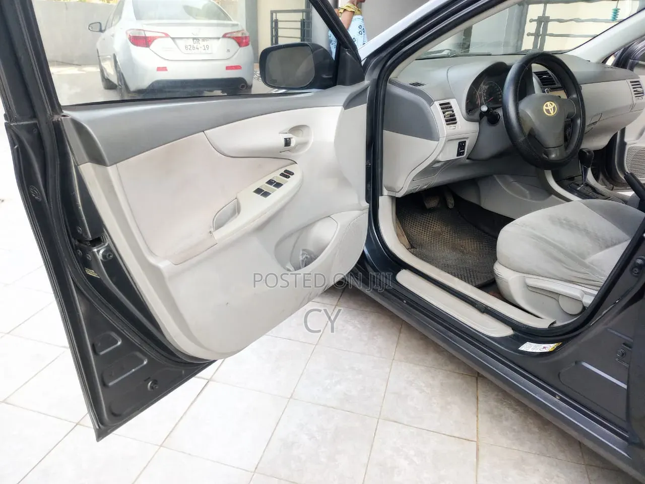 Toyota Corolla LE 4dr Sedan (1.8L 4cyl 4A) 2010 Black
