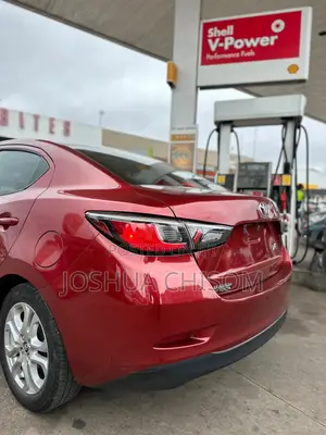 Toyota Yaris iA 1.5 FWD 2017 Red