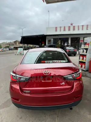 Toyota Yaris iA 1.5 FWD 2017 Red