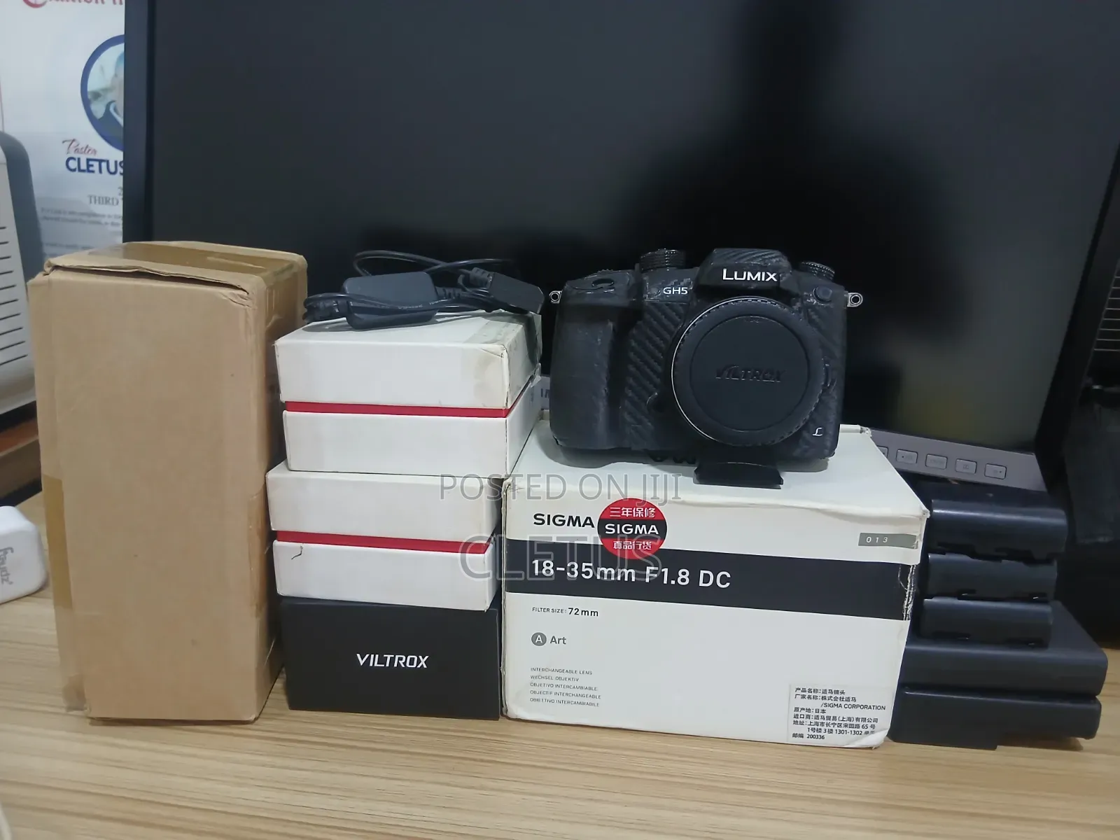 Panasonic Lumix Gh5 + Sigma 18-35mm 1.8 + Cage and Other Accessories