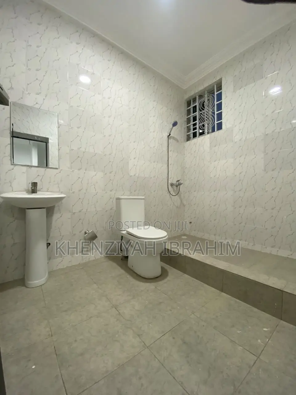 2bdrm Apartment in Lake Side, Greater Accra for rent