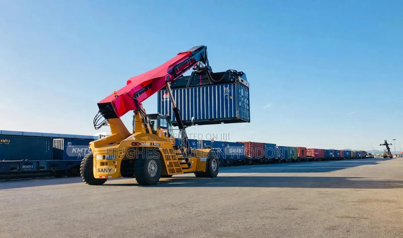 Reach Stacker