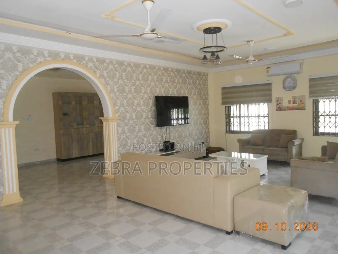 Fully Furnished 2 Bedrooms Apt Short Stay/ Air BnB