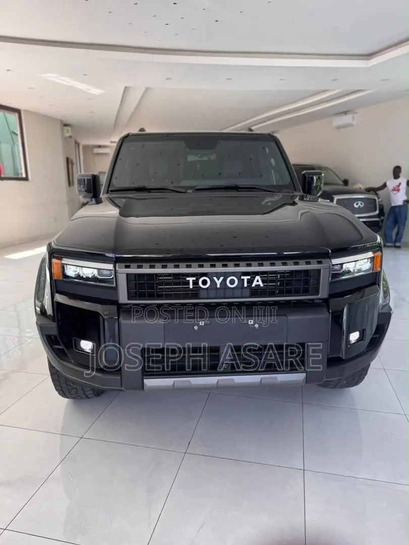 Toyota Land Cruiser Prado 2.4 Petrol 2025 Black