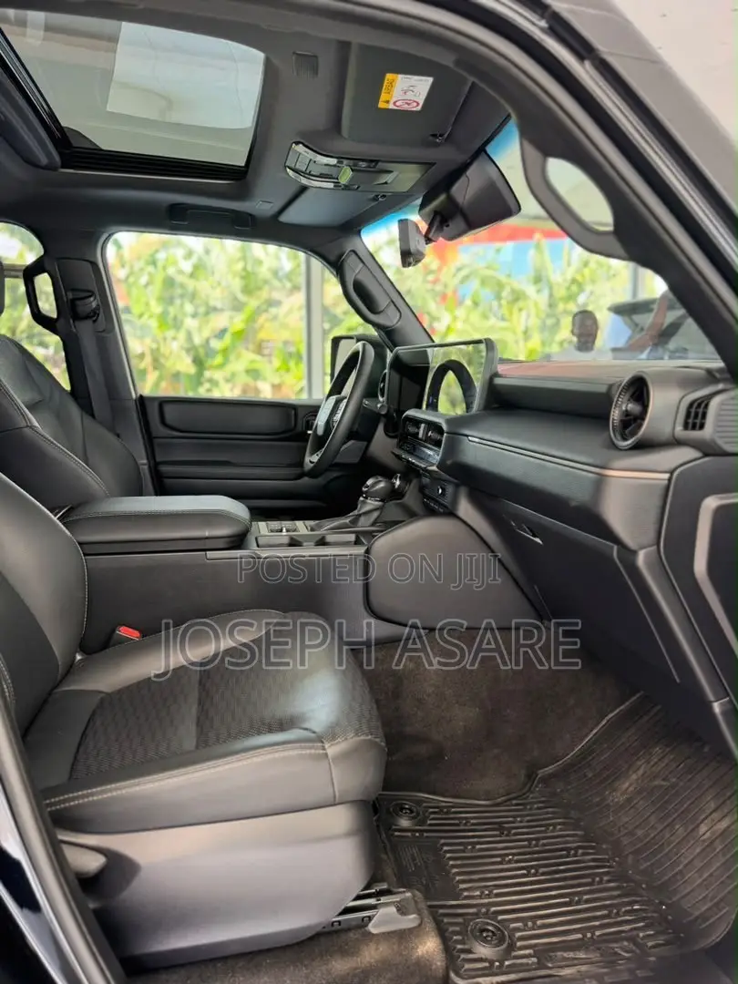 Toyota Land Cruiser Prado 2.4 Petrol 2025 Black