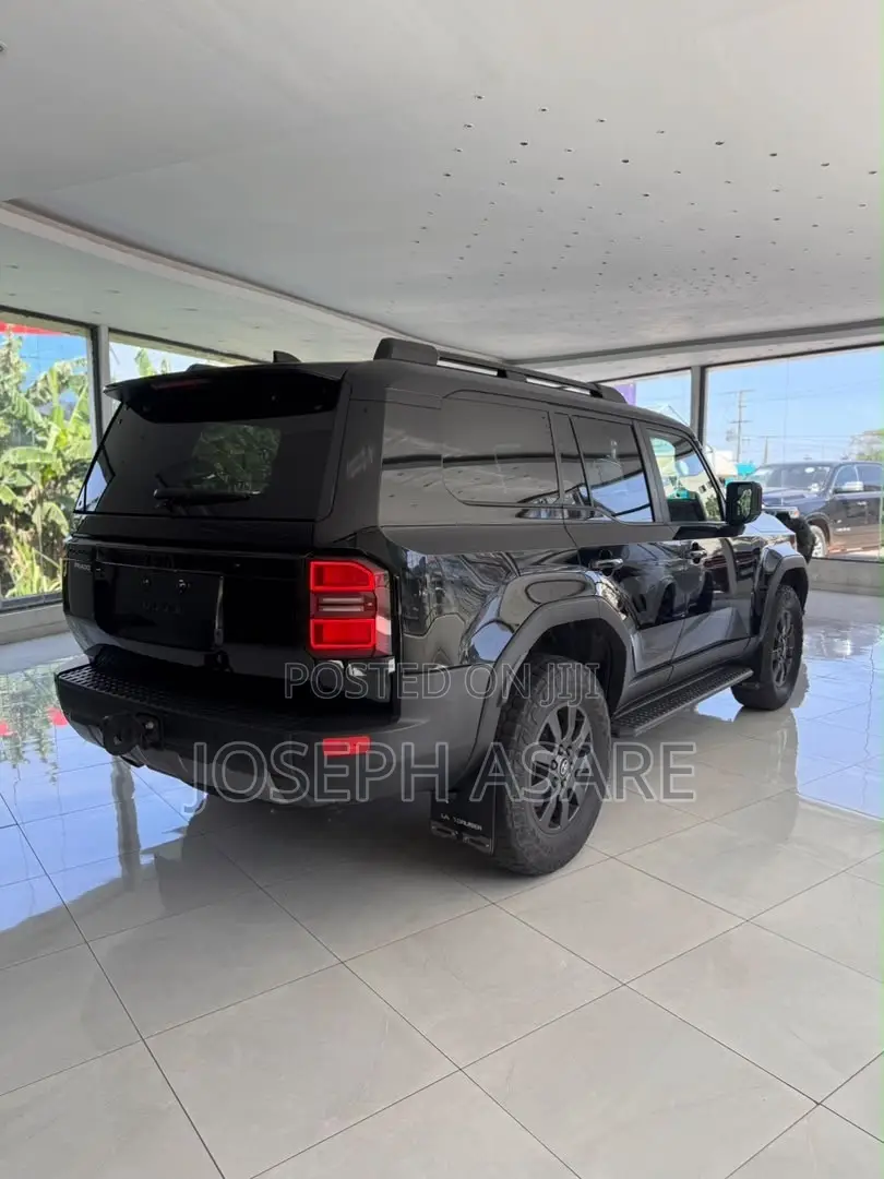 Toyota Land Cruiser Prado 2.4 Petrol 2025 Black