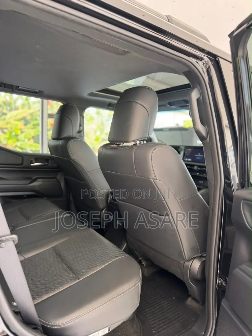 Toyota Land Cruiser Prado 2.4 Petrol 2025 Black