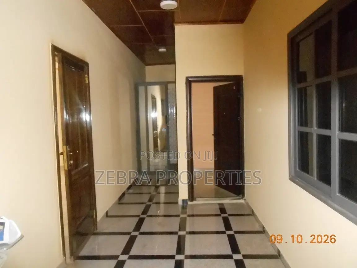 Fully Furnished 2 Bedrooms Apt Short Stay/ Air BnB