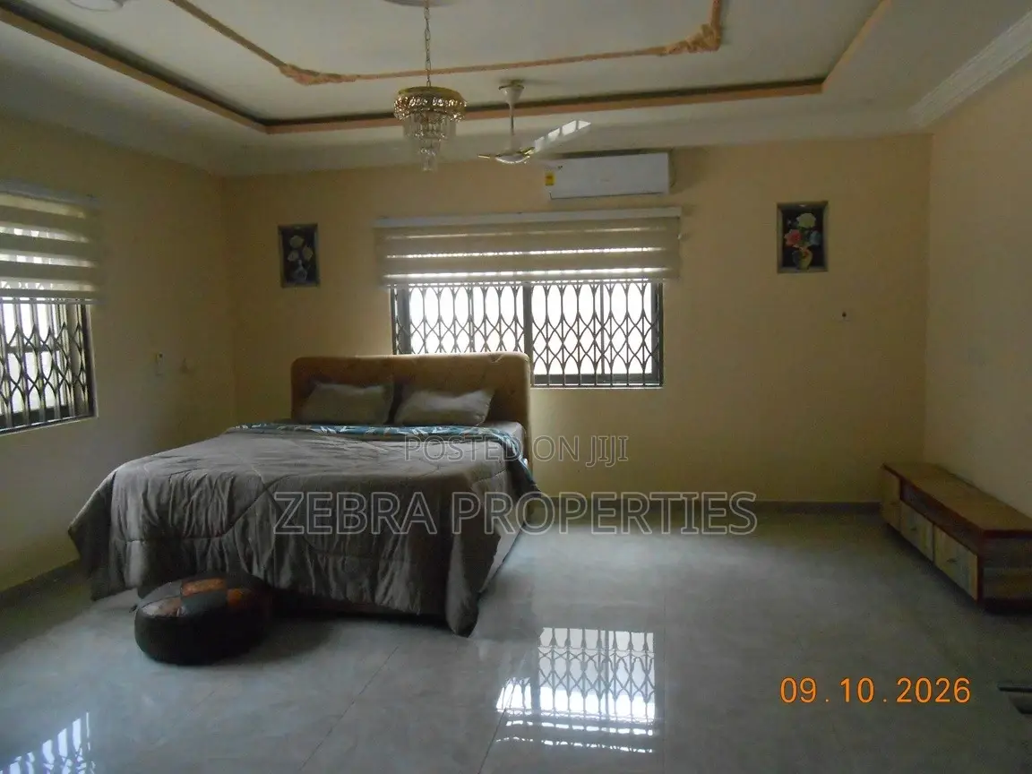 Fully Furnished 2 Bedrooms Apt Short Stay/ Air BnB