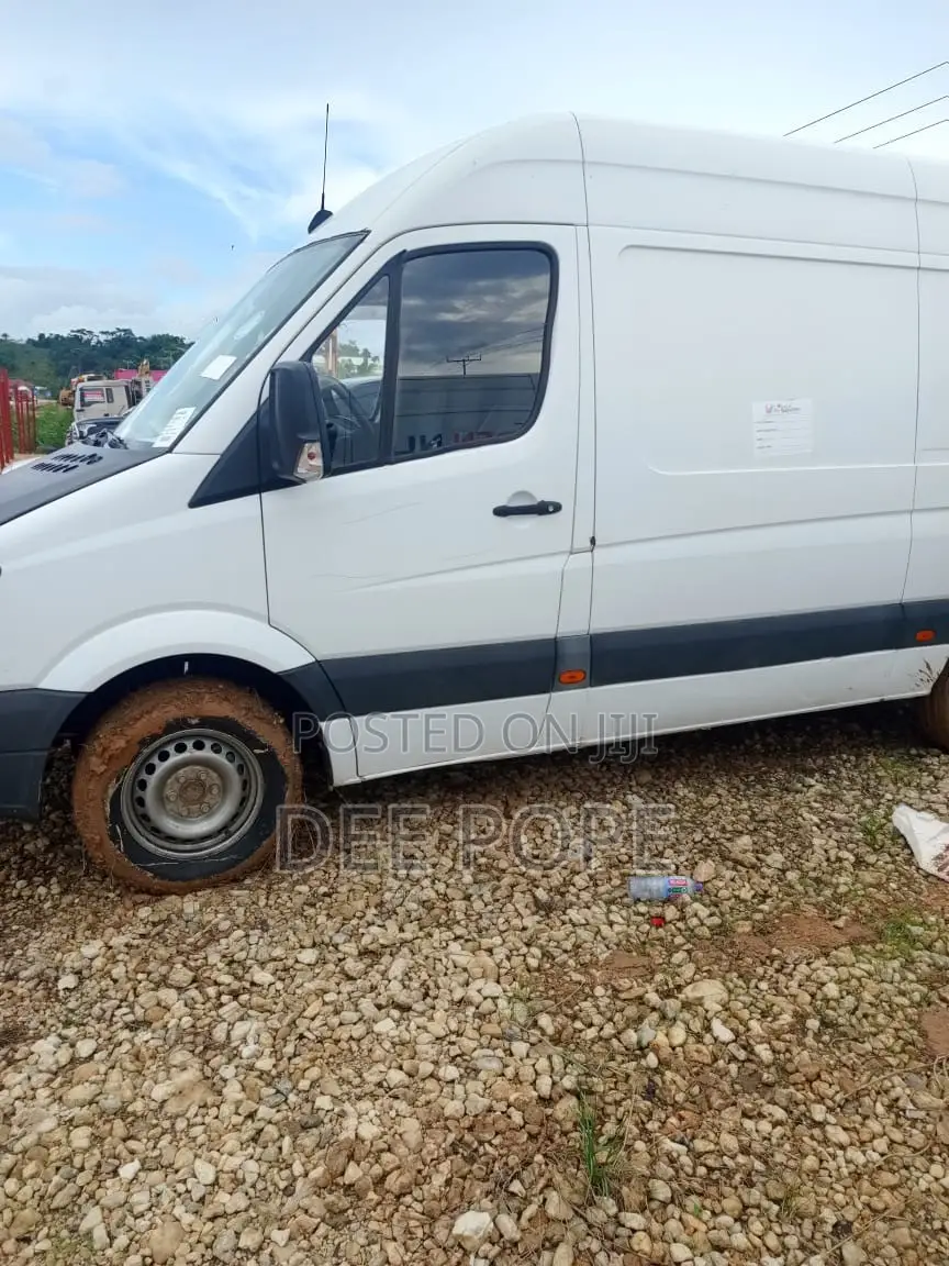 Mercedes-Benz Sprinter 2010 White