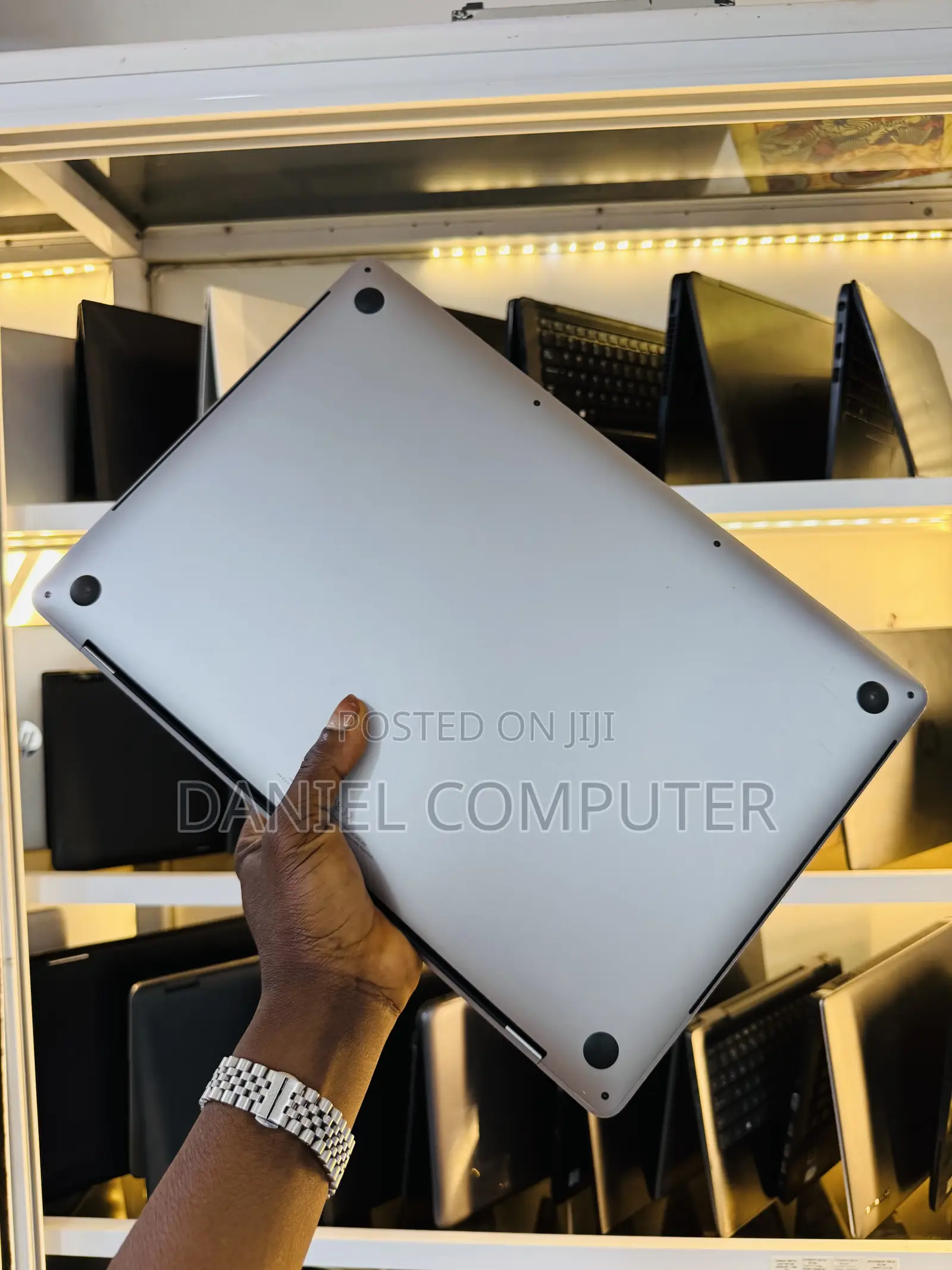 Laptop Apple MacBook Pro 2019 16GB Intel Core i7 SSD 512GB