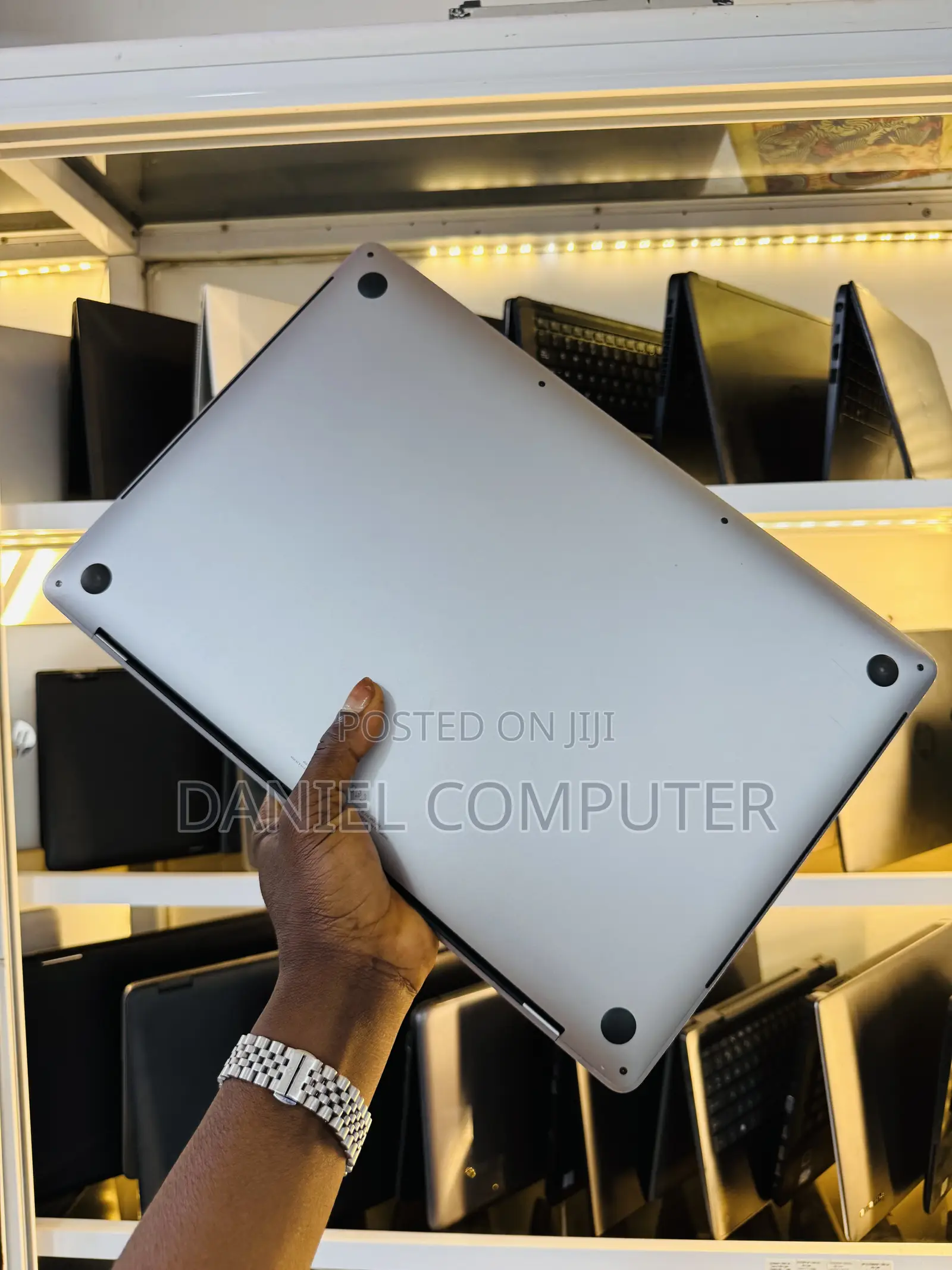 Laptop Apple MacBook Pro 2019 16GB Intel Core i7 SSD 512GB