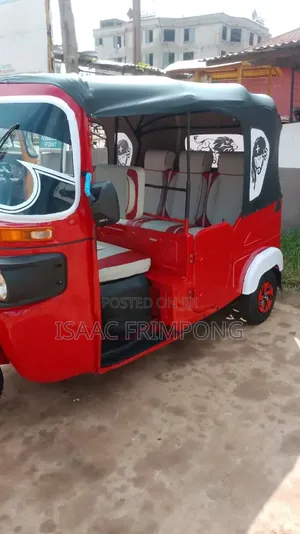Bajaj RE 2024 Red