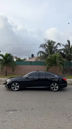 Honda Accord Touring 2018 Black