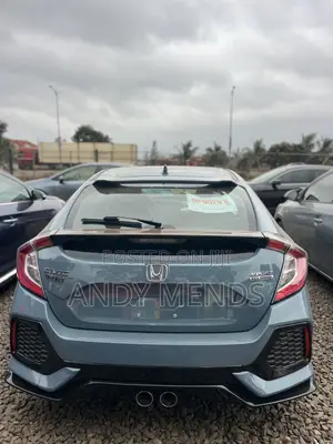Honda Civic Sport Touring 4dr Hatchback (1.5L 4cyl) 2017 Gray