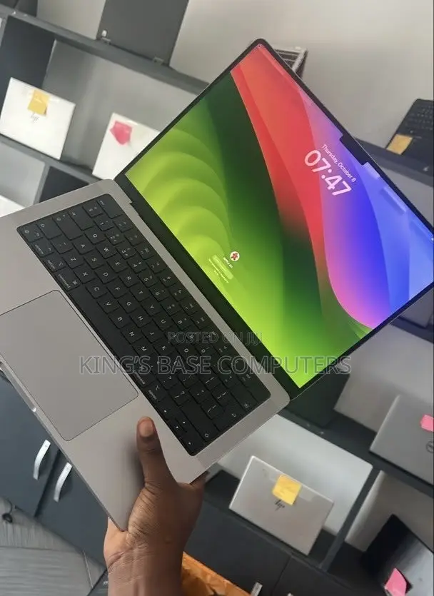 Laptop Apple MacBook Pro 2021 M1 16GB Apple M1 Pro SSD 1T