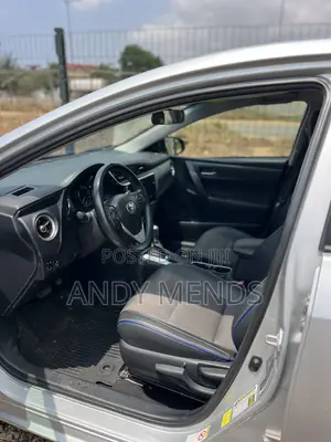 Toyota Corolla 2017 Silver