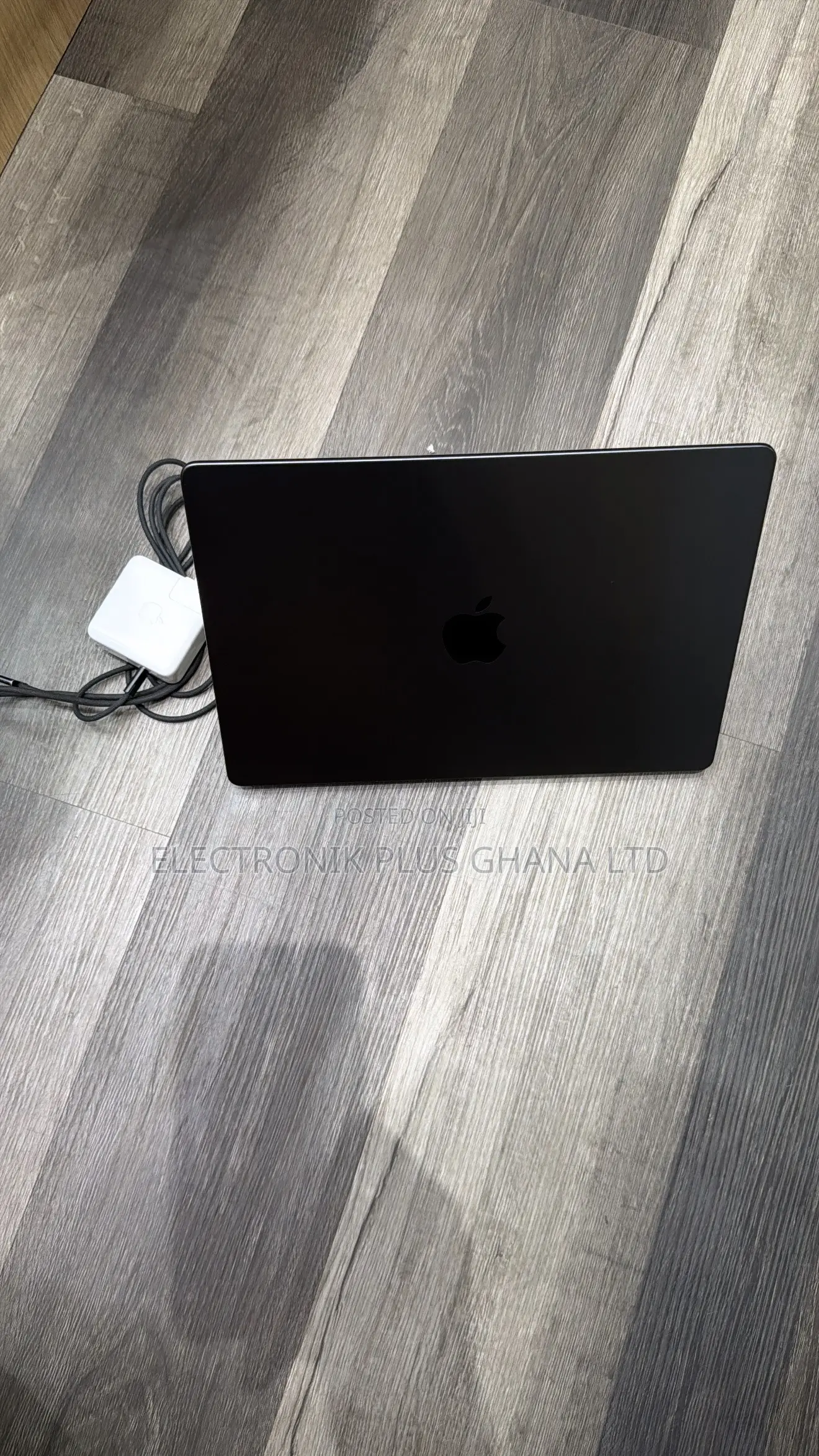 Laptop Apple MacBook Pro 2024 M4 Pro 24GB Apple M4 Pro SSD 512GB