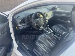 Hyundai Elantra Limited Sedan FWD (2.0L 4cyl 6A) 2017 White