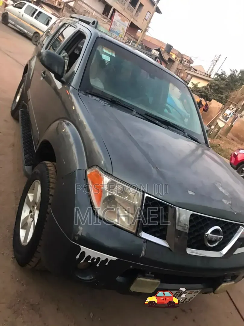 Nissan Pathfinder 2008 Gray