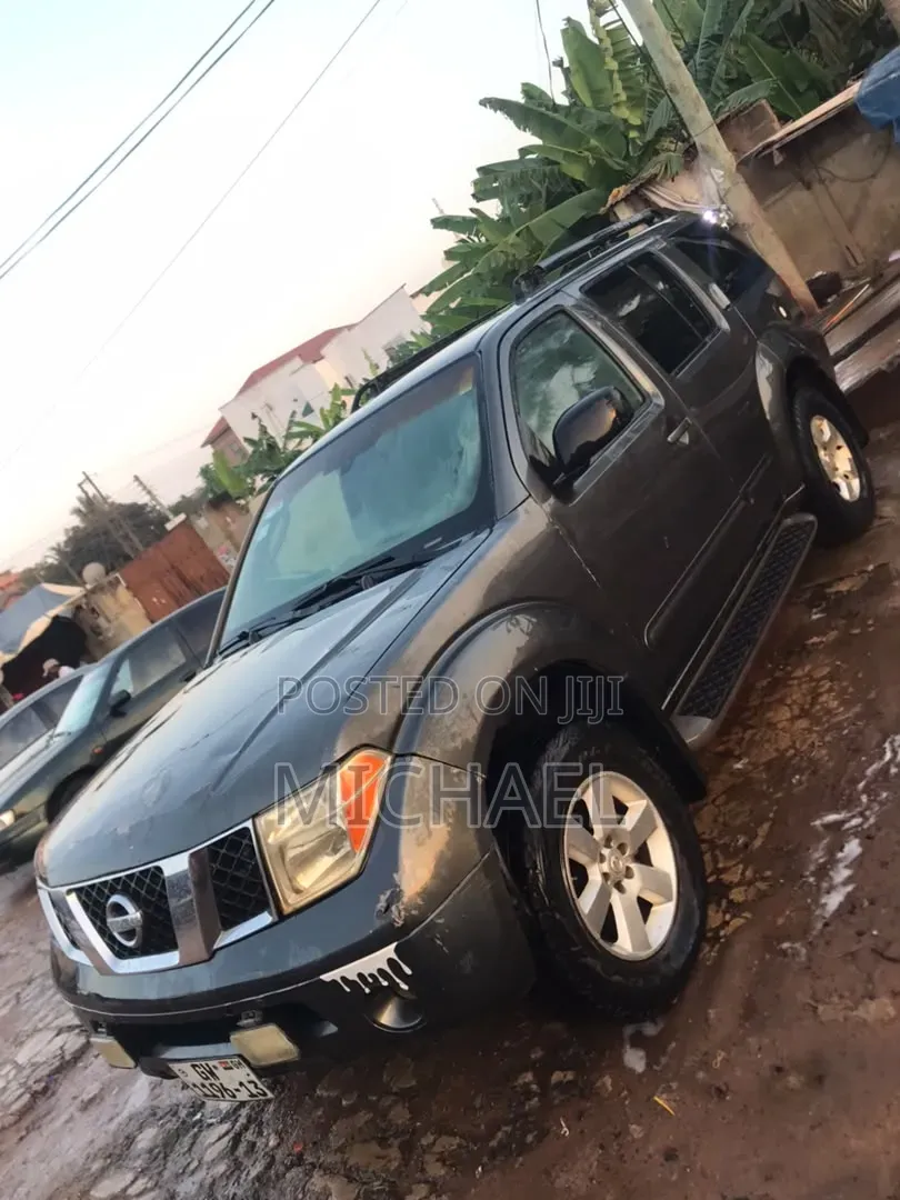 Nissan Pathfinder 2008 Gray