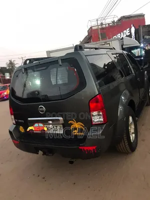 Nissan Pathfinder 2008 Gray