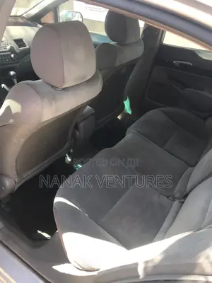 Honda Civic 1.8 5 Door Automatic 2011 Silver