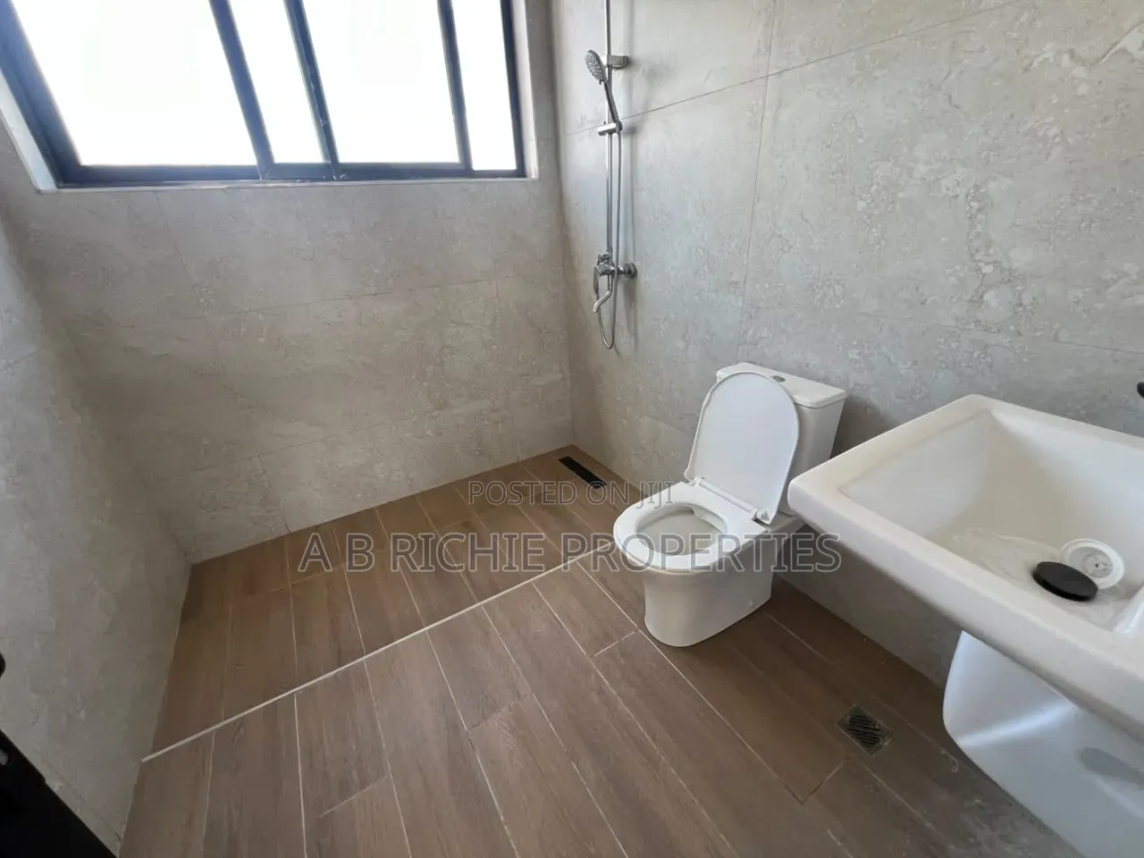 1bdrm Apartment in Ab Richie Properties, Tseaddo for rent