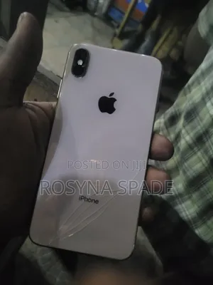 Apple iPhone XS Max 64 GB Gold