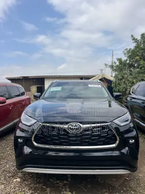 Toyota Highlander XLE AWD 2024 Black