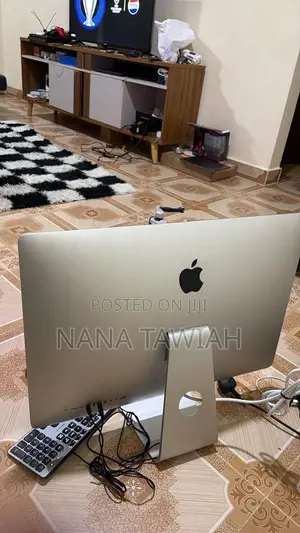 Desktop Computer Apple iMac 32GB Intel Core i5 SSD 256GB
