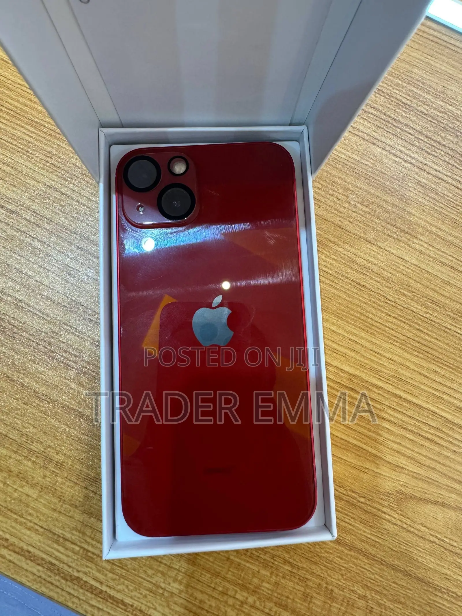 Apple iPhone 13 128 GB Red
