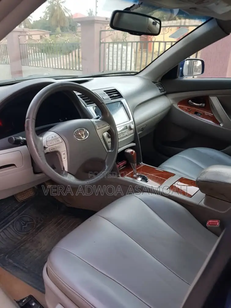 Toyota Camry LE 4dr Sedan (2.5L 4cyl 6AM) 2010 Blue