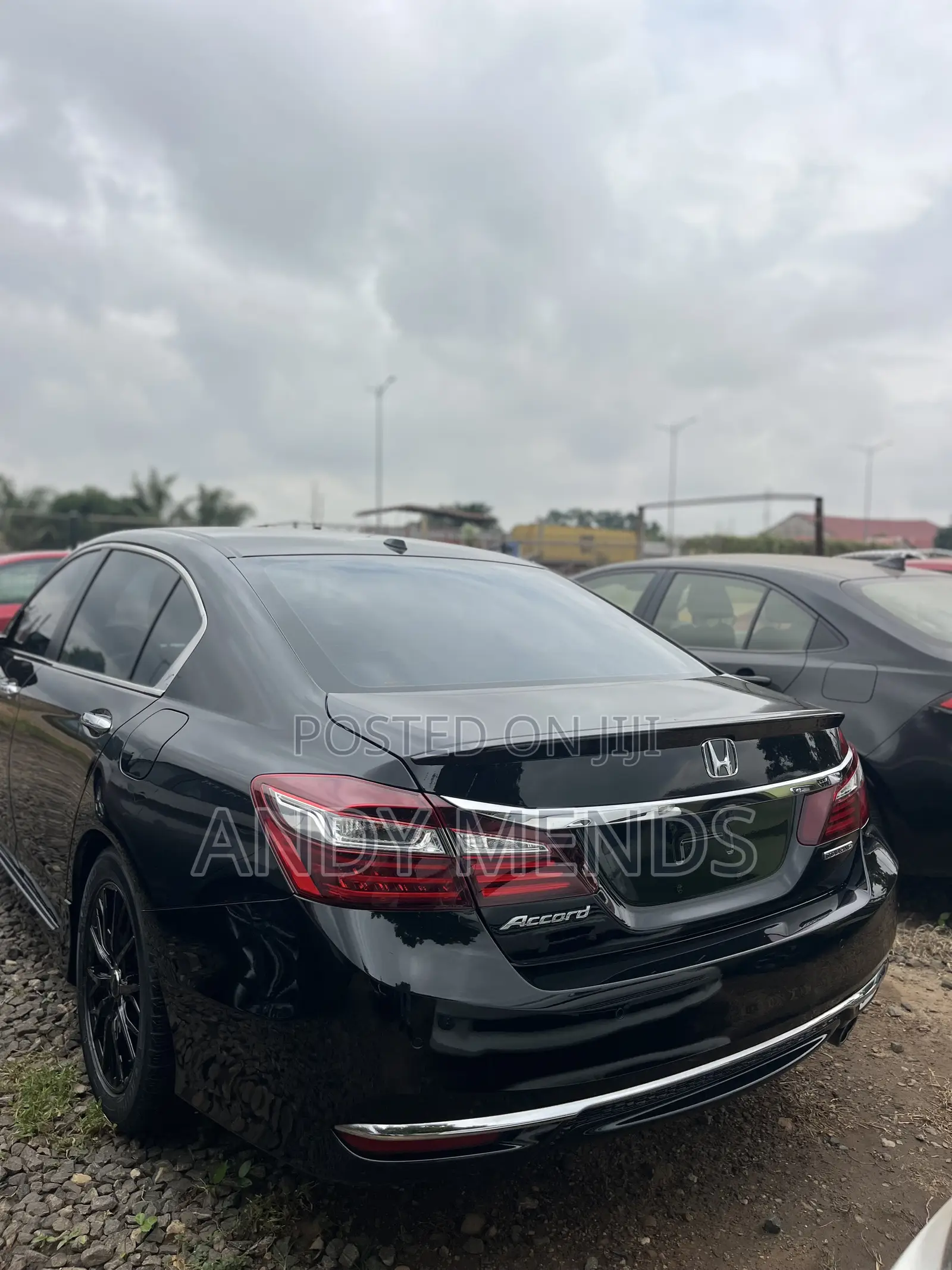 Honda Accord Touring 4dr Sedan FWD (3.5L 6cyl 6A) 2016 Black