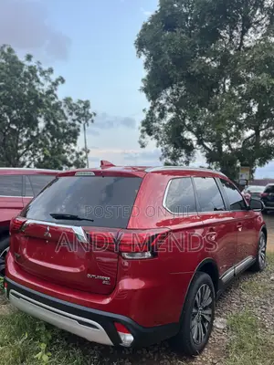 Mitsubishi Outlander SEL FWD 2019 Red