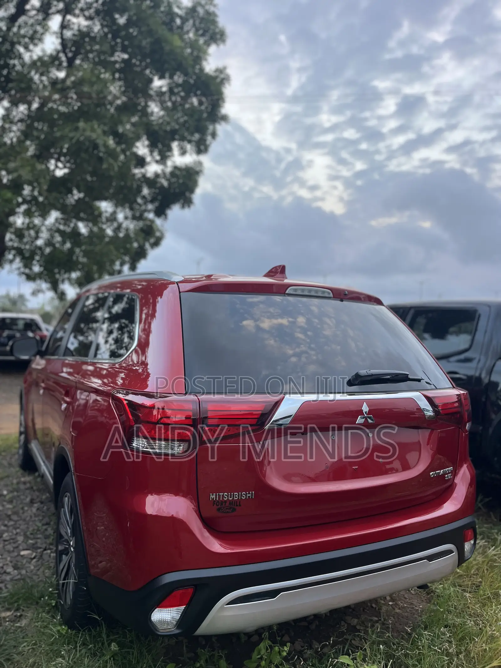 Mitsubishi Outlander SEL FWD 2019 Red
