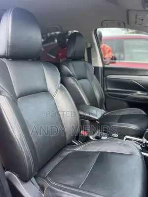 Mitsubishi Outlander SEL FWD 2019 Red