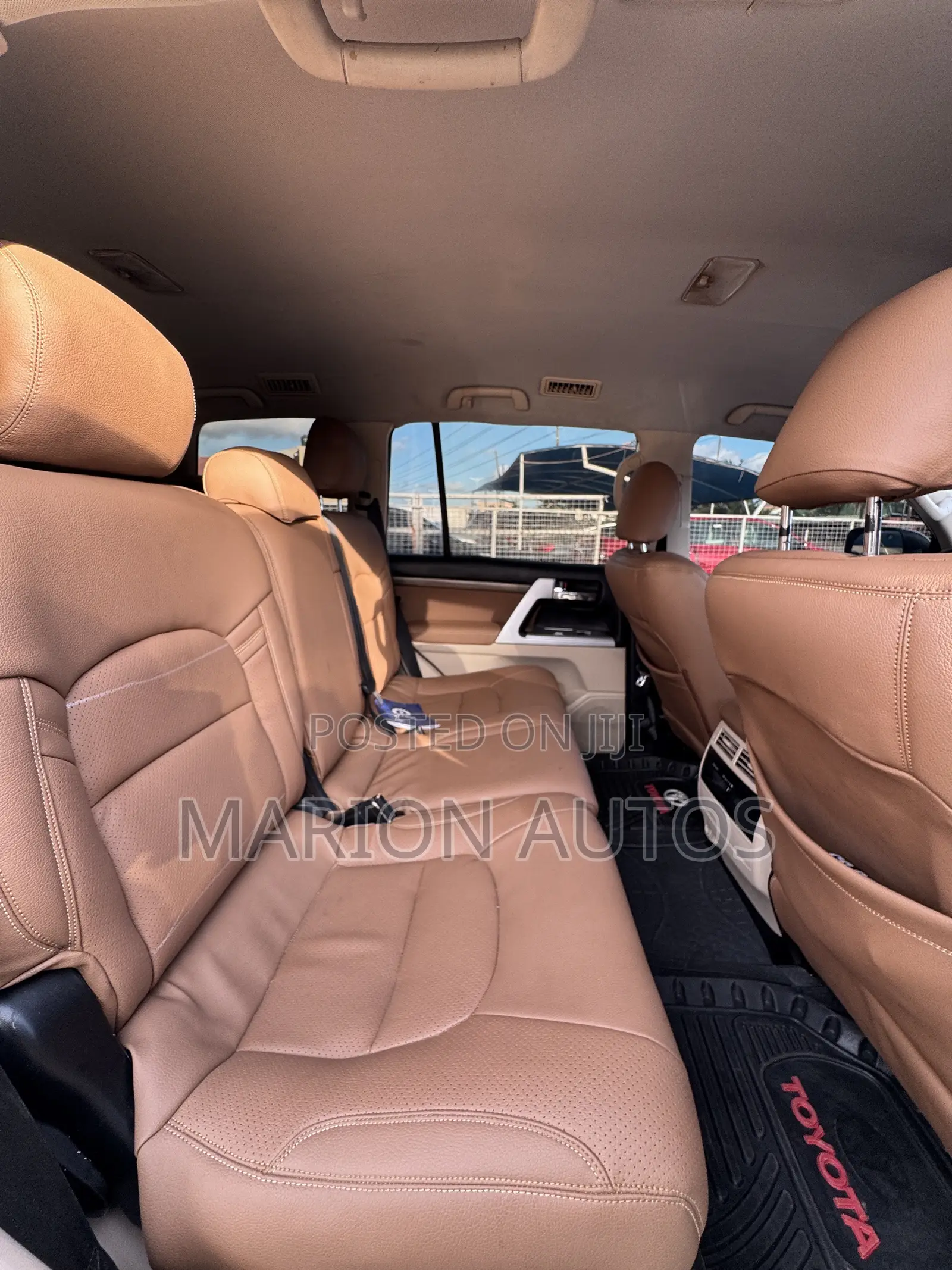 Toyota Land Cruiser 5.7 V8 2015 White
