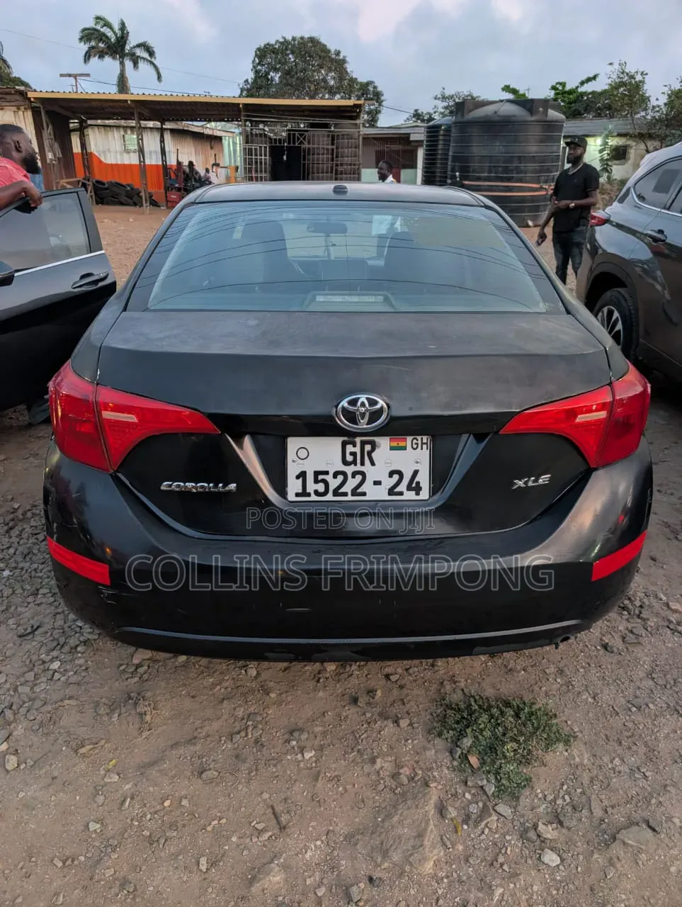 Toyota Corolla XLE (1.8L 4cyl 2A) 2018 Black