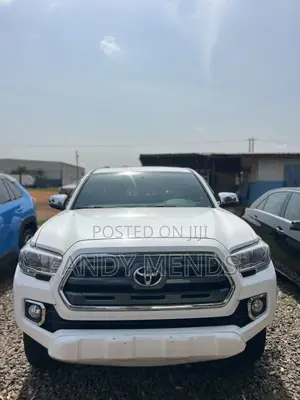Toyota Tacoma Limited 2017 White
