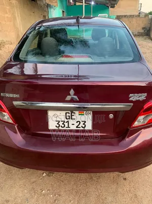 Mitsubishi Mirage G4 SE 2023 Red