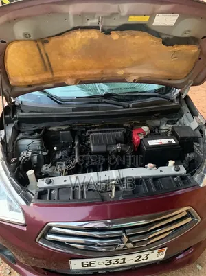 Mitsubishi Mirage G4 SE 2023 Red