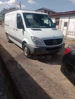 Mercedes-Benz Sprinter 2012 White