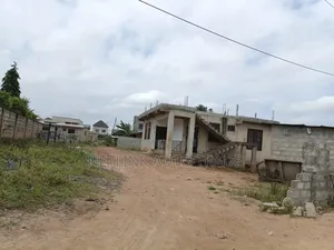 5bdrm House in Police Station for sale