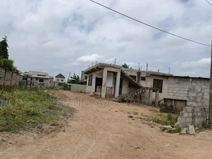 5bdrm House in Police Station for sale